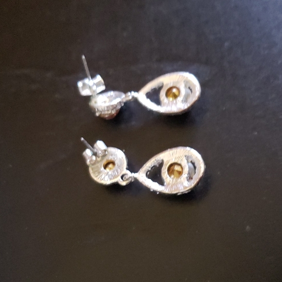 Festive H&M Drop Earrings - Picture 3 of 3